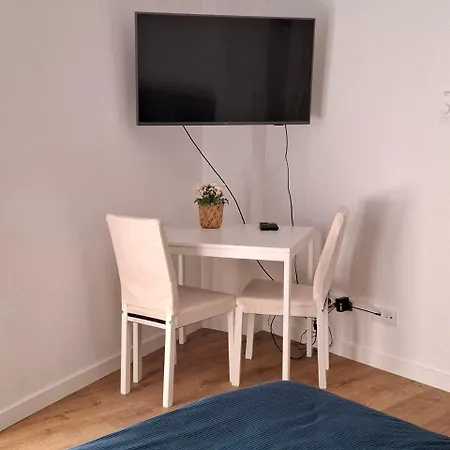 Kasprzaka 29 *